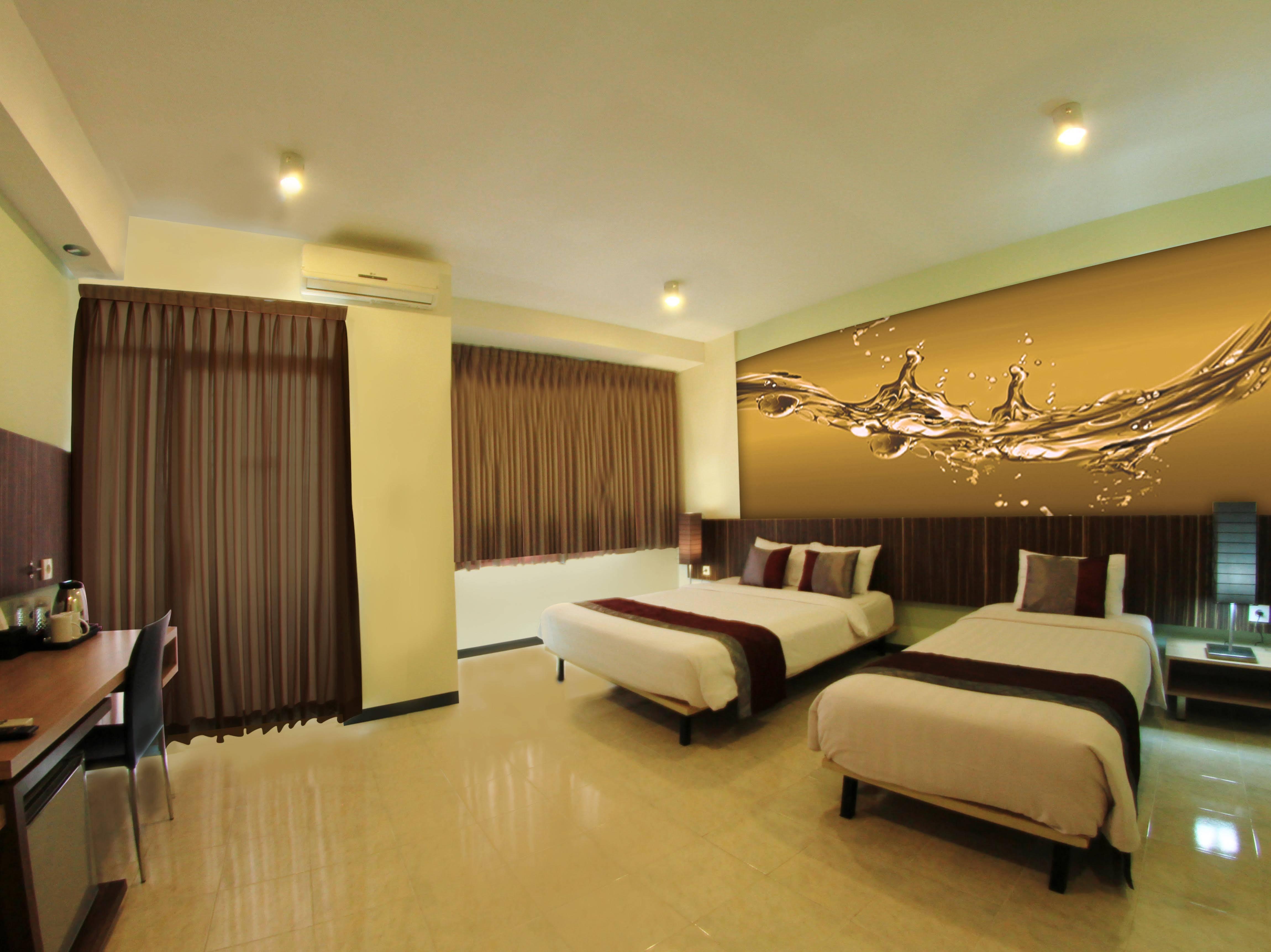 Valore Hotel Cimahi Exteriör bild