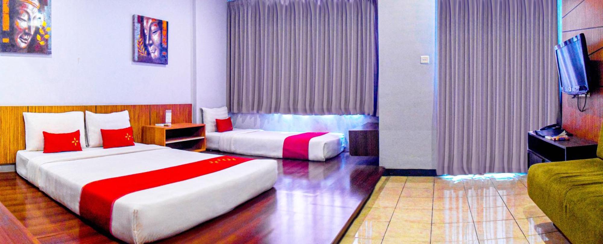 Valore Hotel Cimahi Exteriör bild
